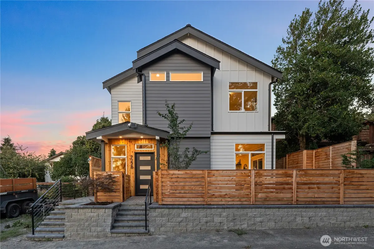 9230 22nd Avenue Sw, Seattle, WA 98106 - Image #1