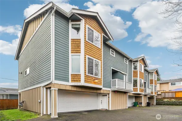 14539 32nd Avenue Ne #A, Shoreline, WA 98155