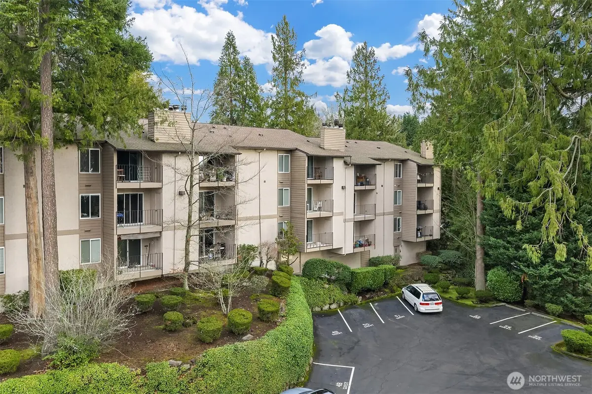 11639 100th Avenue Ne #7-B, Kirkland, WA 98034 - Image #1