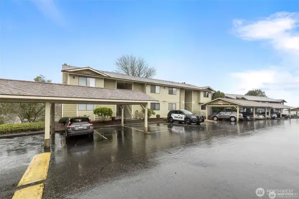 3400 Narrows View Lane Ne #204, Bremerton, WA 98310