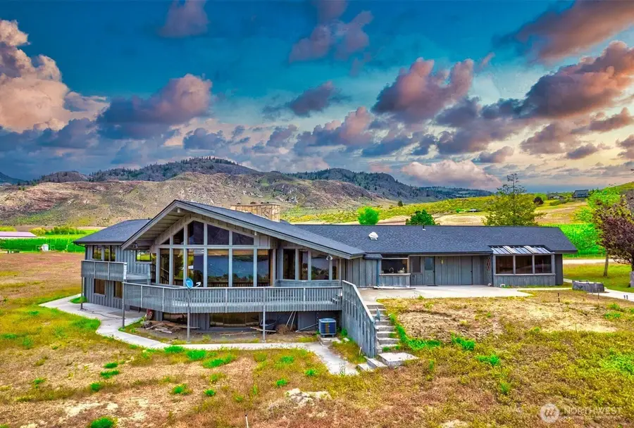 323 Eastlake Road, Oroville, WA 98844 - #2