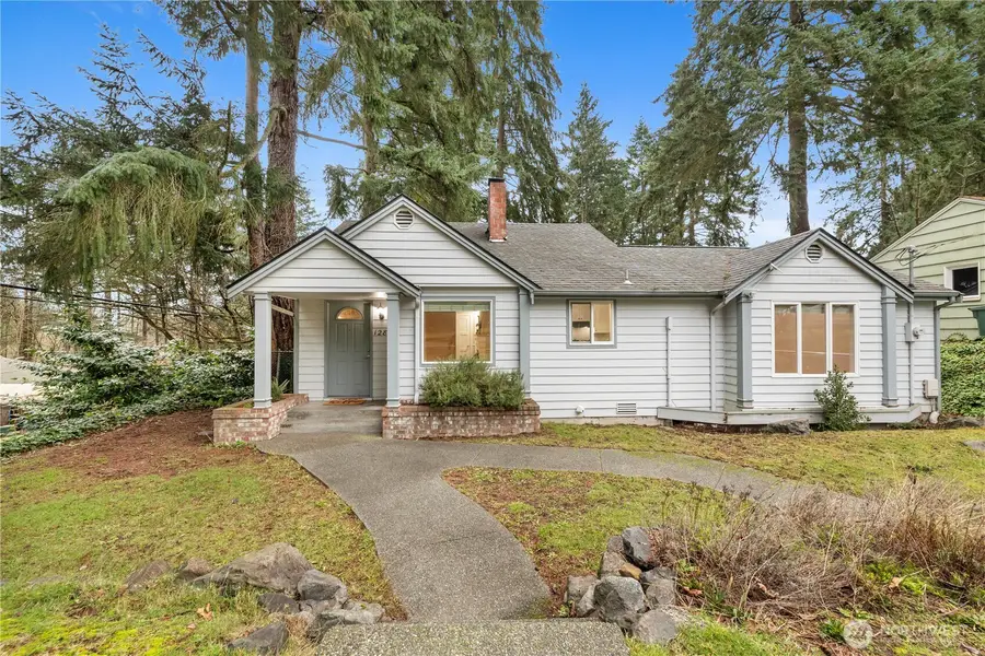 12818 8th Avenue Ne, Seattle, WA 98125 - Image #2