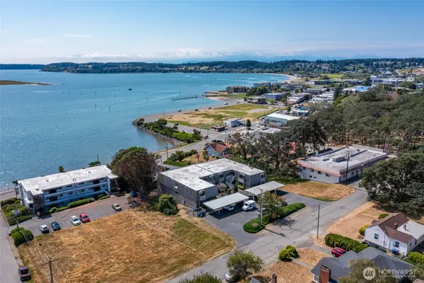 1199 SE 9th Avenue #206, Oak Harbor, WA 98277