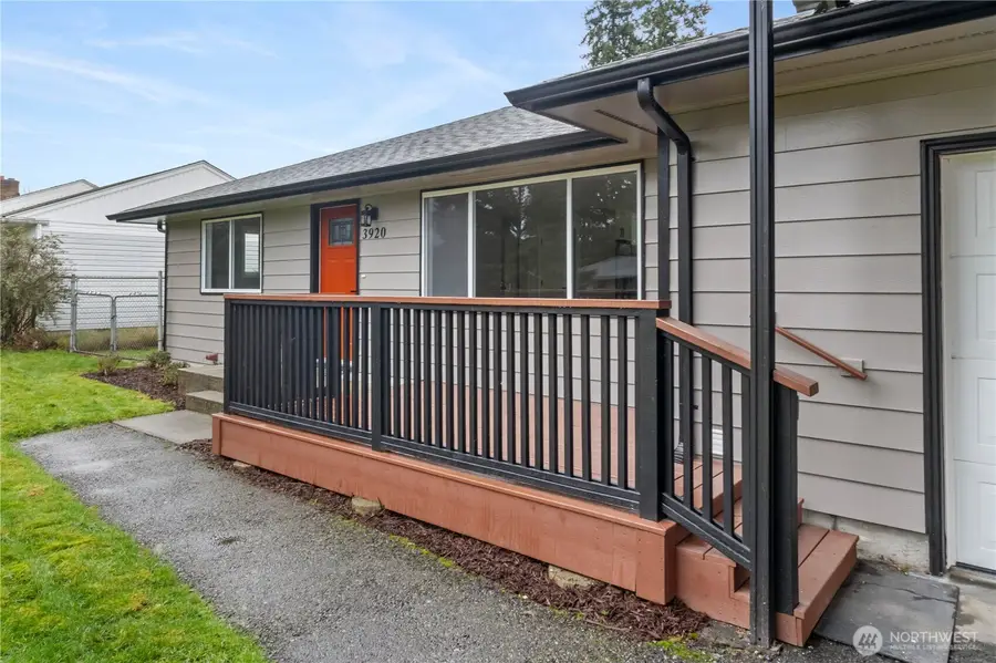 3920 Southgate Avenue Sw, Lakewood, WA 98499 - Image #2
