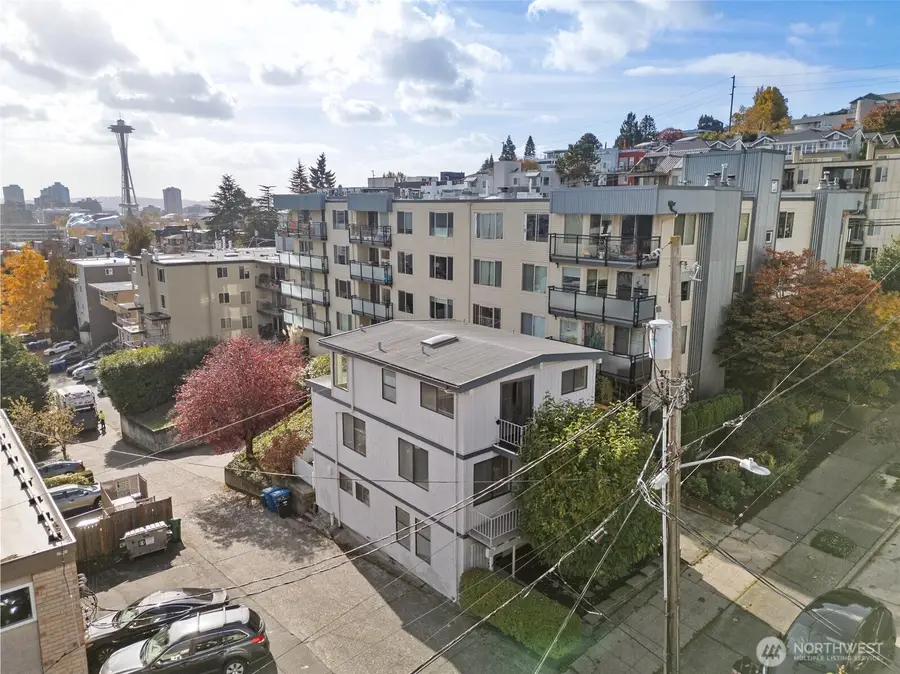 561 Lee Street, Seattle, WA 98109 - Image #3