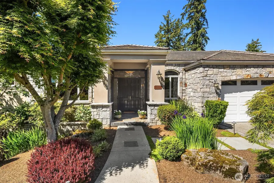 9234 NE 25th Street, Clyde Hill, WA 98004 - #3