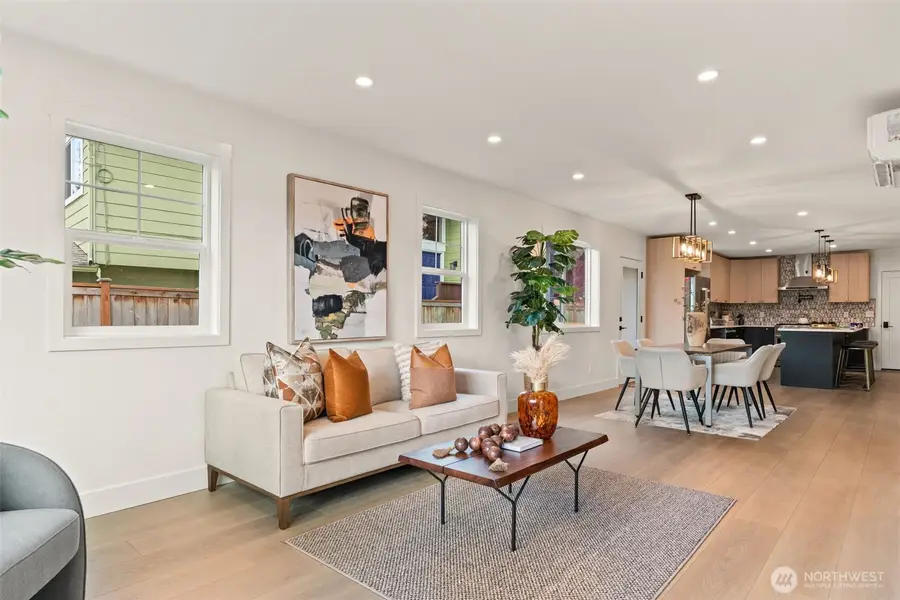 742 N 104th Street, Seattle, WA 98133 - Image #3