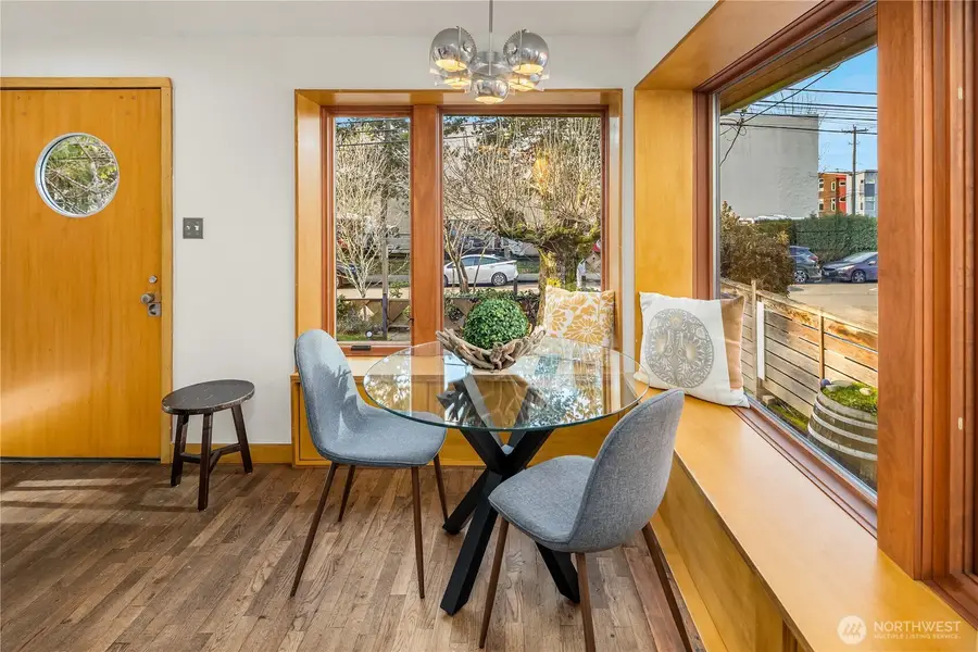 3810 Courtland Place S, Seattle, WA 98118 - Image #2