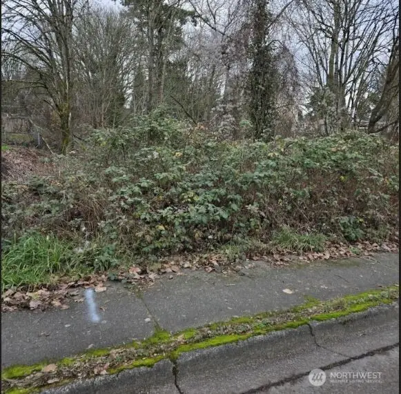 8027 S Yakima Avenue, Tacoma, WA 98408 - Image #2