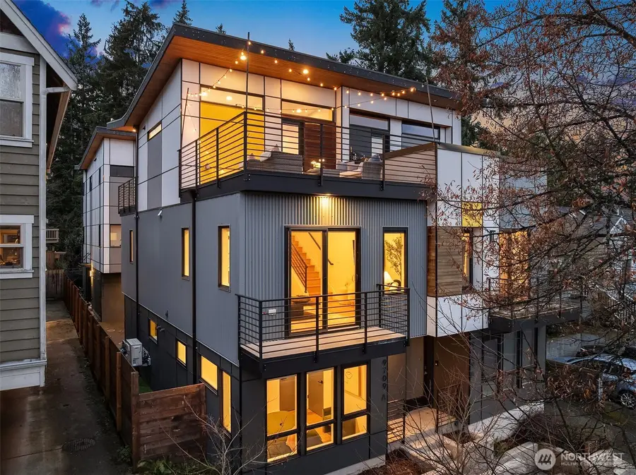 9709 Roosevelt Way Ne #A, Seattle, WA 98115 - Image #3