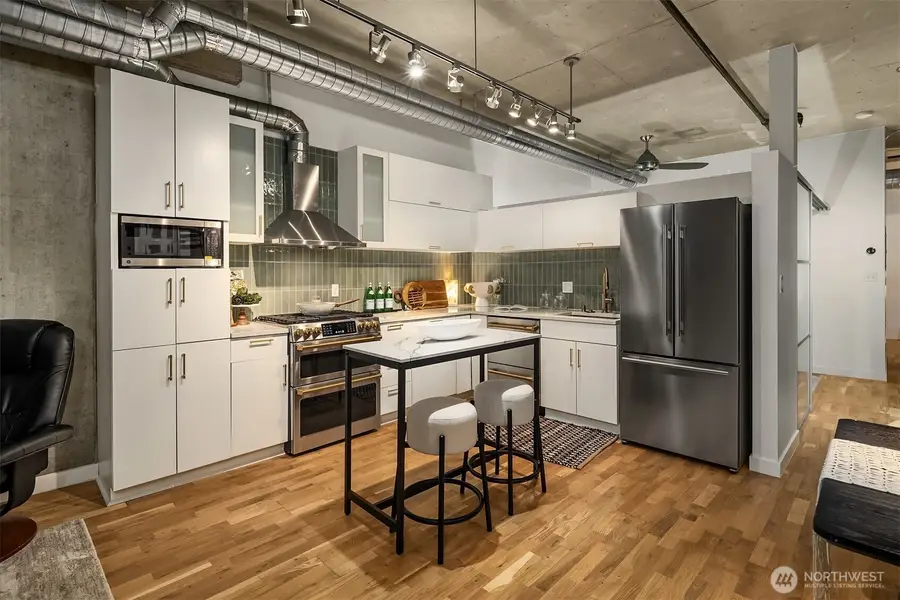 2720 3rd Avenue #416, Seattle, WA 98121 - Image #3