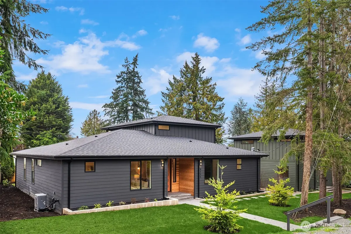 9711 44th Avenue Sw, Seattle, WA 98136 - Image #1