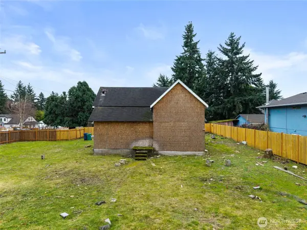 11205 12th Avenue Sw, Seattle, WA 98146
