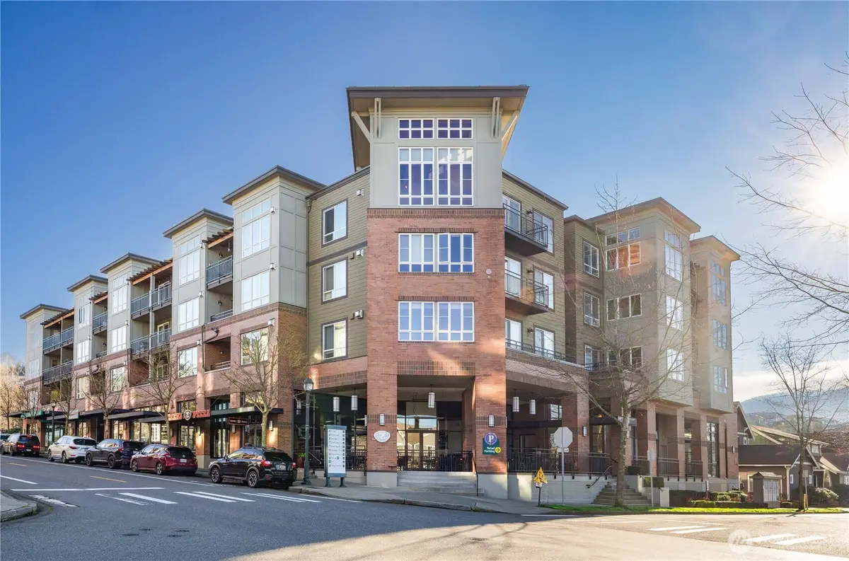 1840 25th Avenue Ne #303, Issaquah, WA 98029 - Image #1