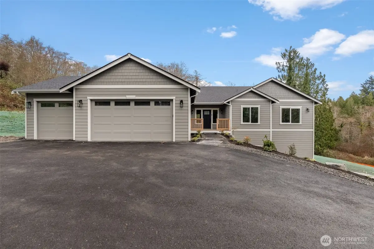 7864 Beach Drive E, Port Orchard, WA 98366 - Image #1