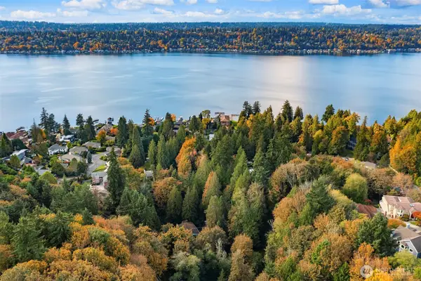 13530 62nd Avenue Ne #3, Kirkland, WA 98034