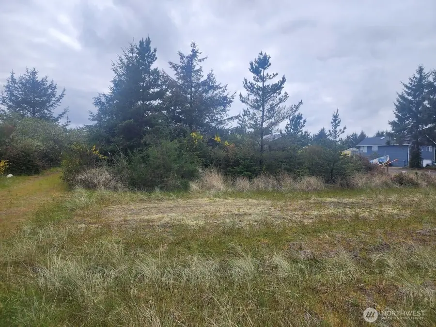 637 E Chance A La Mer Ne #105, Ocean Shores, WA 98569 - Image #3