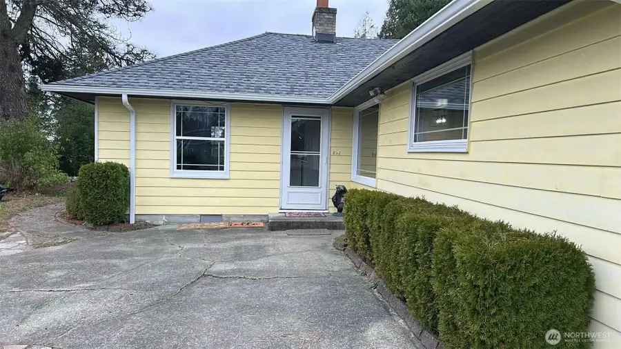 7324 S 131st Court, Seattle, WA 98178 - Image #2