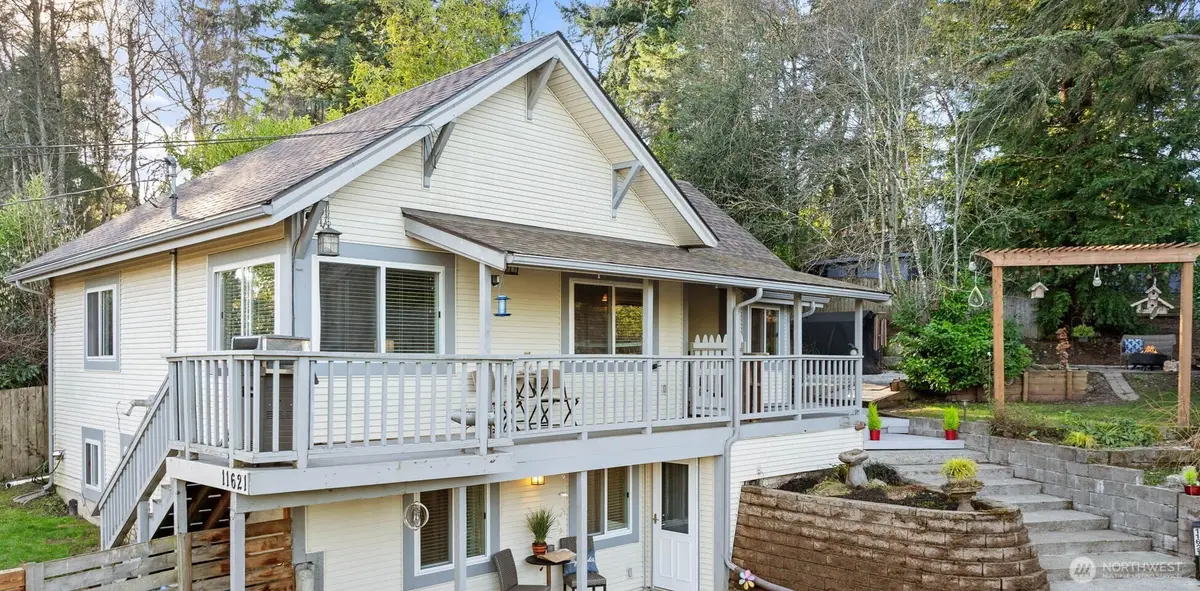 11621 16th Avenue S, Seattle, WA 98168 - Image #1