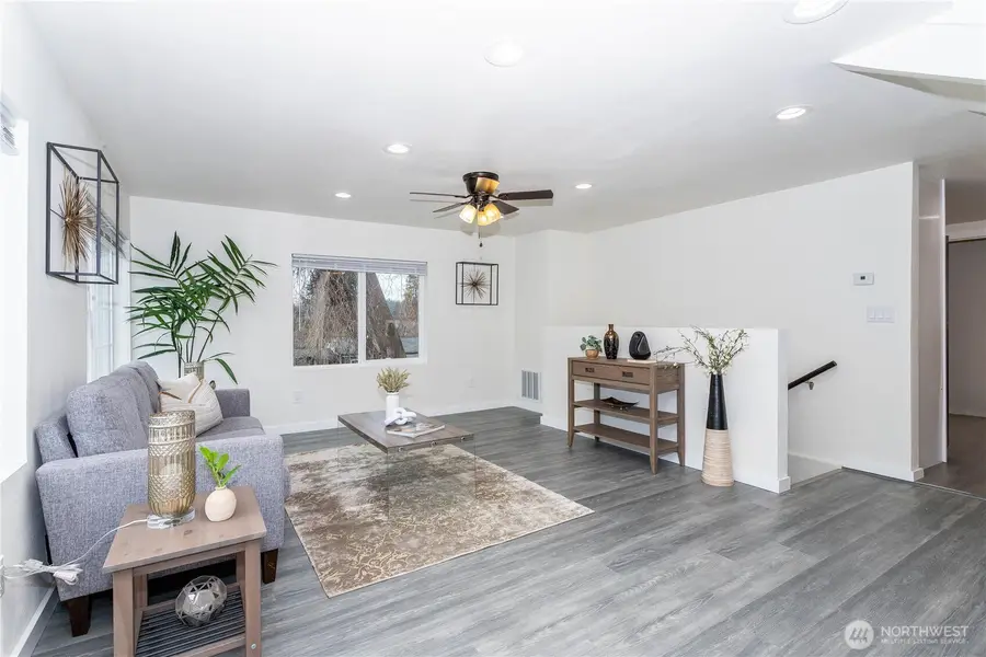 2644 SW 112th Street, Seattle, WA 98146 - #3