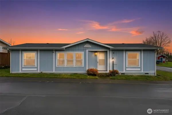 27479 150th Avenue Se #104, Kent, WA 98042