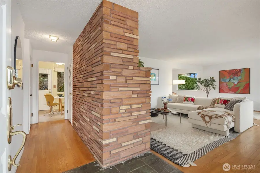 2510 W Armour Street, Seattle, WA 98199 - #3