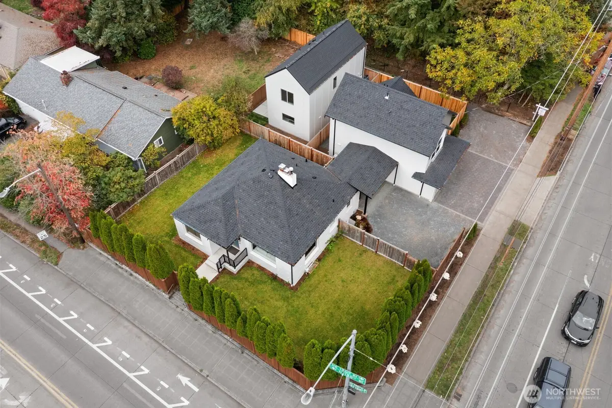 2356 N 130th Street, Seattle, WA 98125 - Image #1
