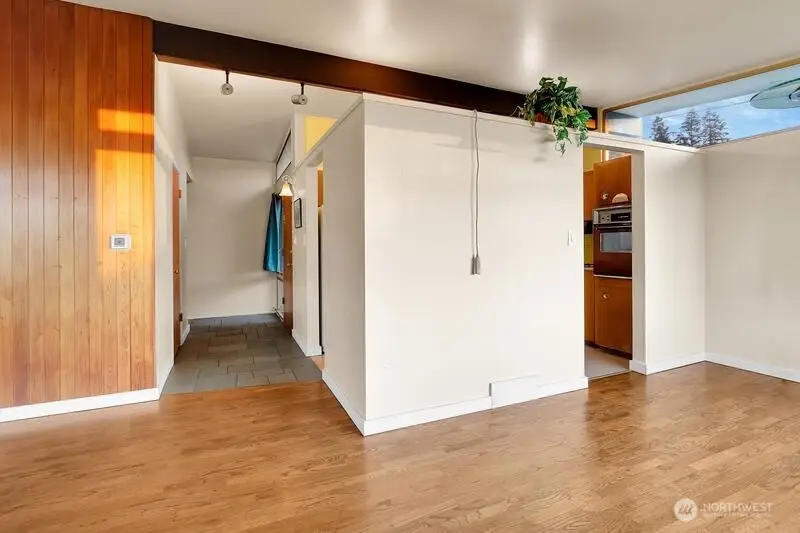 18822 Olympic View Drive, Edmonds, WA 98020 - Image #3