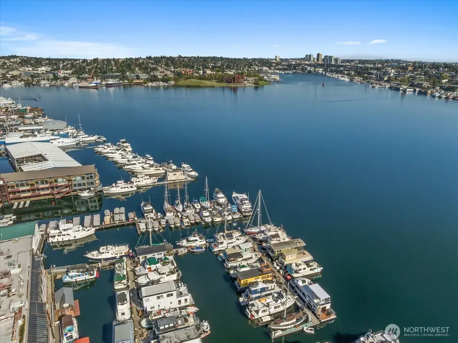 2040 Westlake Avenue N #14, Seattle, WA 98109 - Image #3