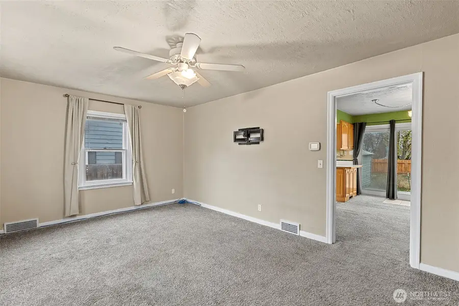 1013 Amherst Avenue, Wenatchee, WA 98801 - Image #3