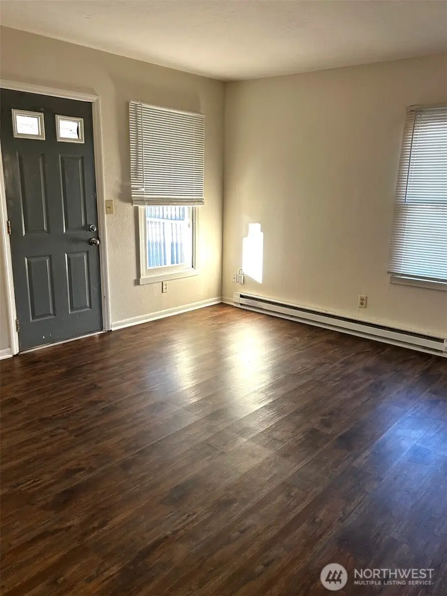 1012 7th S, Kelso, WA 98626 - Image #2