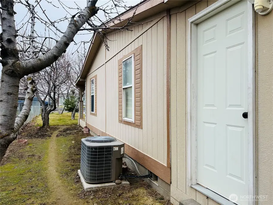 4435 Jackie Drive Ne, Moses Lake, WA 98837 - Image #3