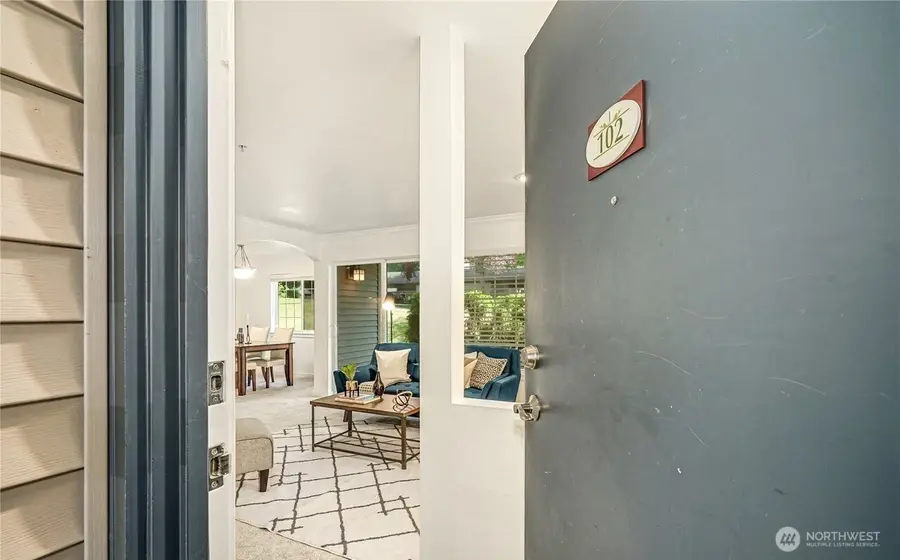 25025 SE Klahanie Boulevard #J102, Sammamish, WA 98029 - Image #3