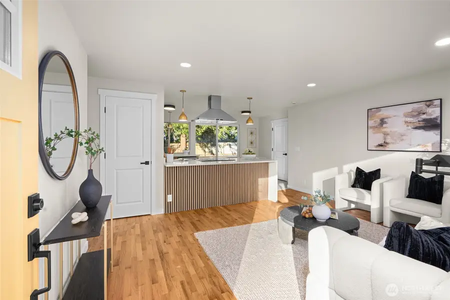 21105 7th Avenue W, Bothell, WA 98021 - Image #2