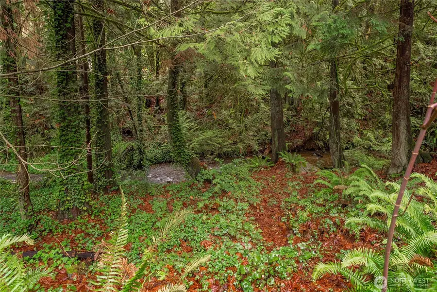 1930 Northlake Way Nw, Bremerton, WA 98312 - Image #3