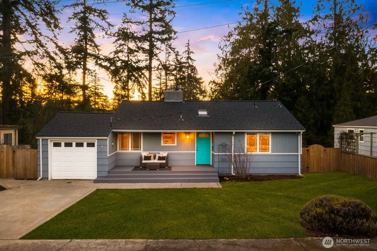 15727 2nd Ave Nw, Shoreline, WA 98177 - Image #1