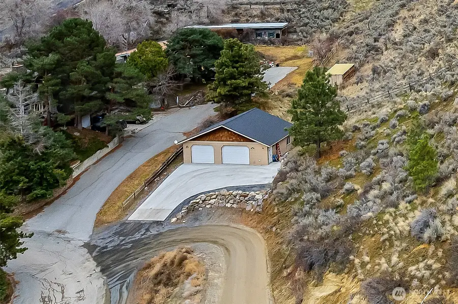 222 Austin Ave, Wenatchee, WA 98801 - Image #2