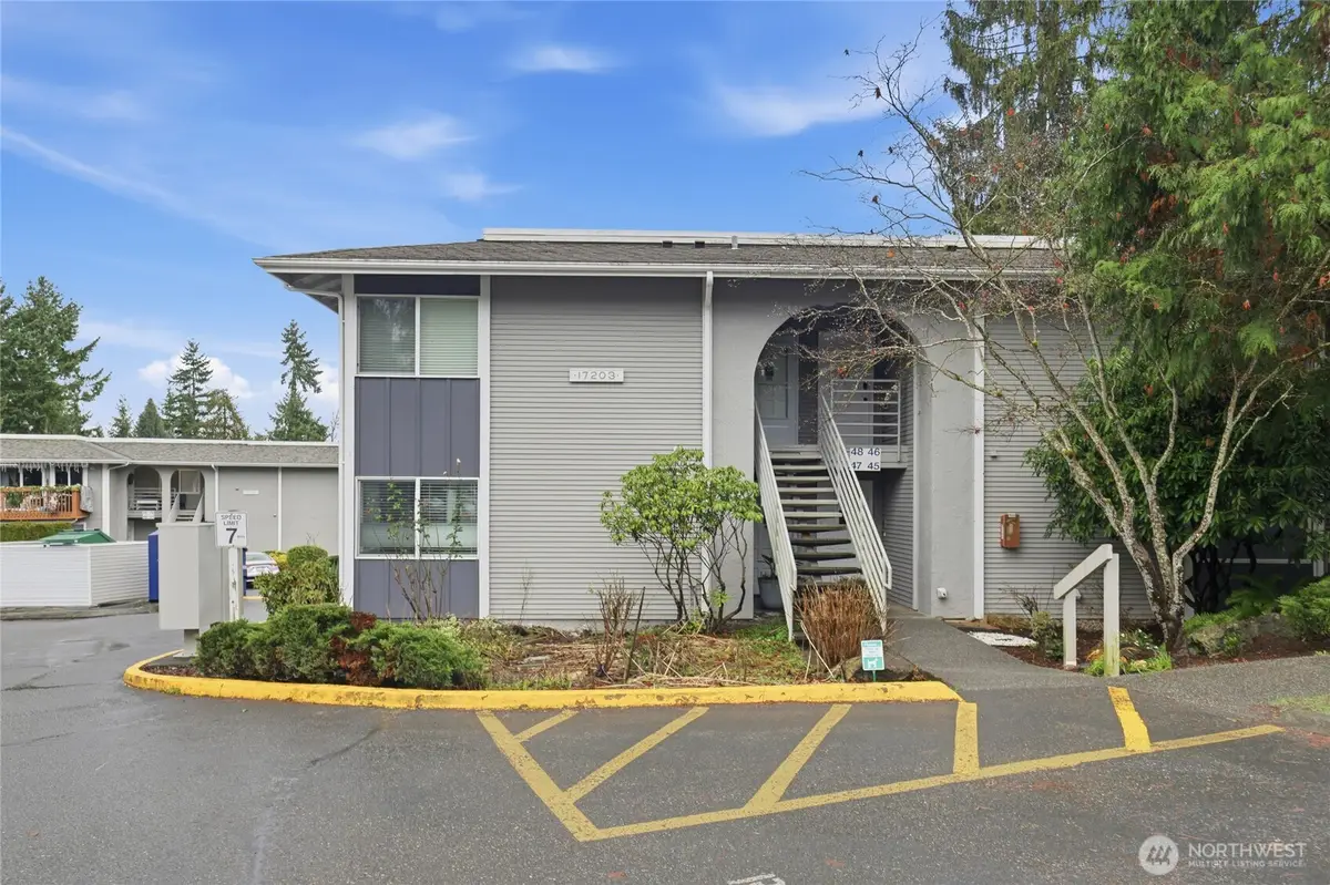17203 NE 45th Street #47, Redmond, WA 98052 - Image #1
