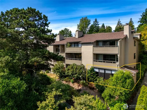 6648 Park Point Way Ne #D-111, Seattle, WA 98115