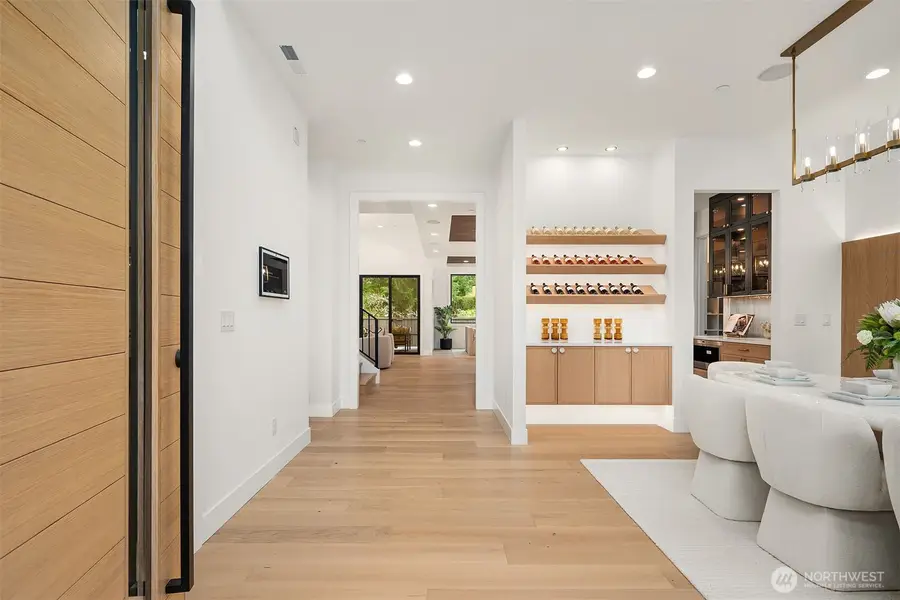 16408 NE 10th Place, Bellevue, WA 98008 - Image #3