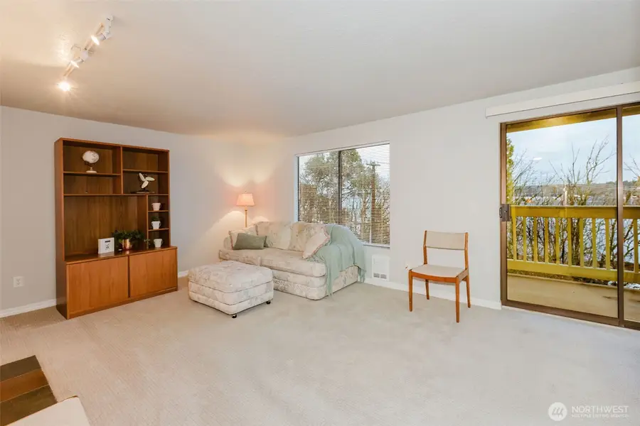 1700 W Sunn Fjord #L103, Bremerton, WA 98312 - Image #2