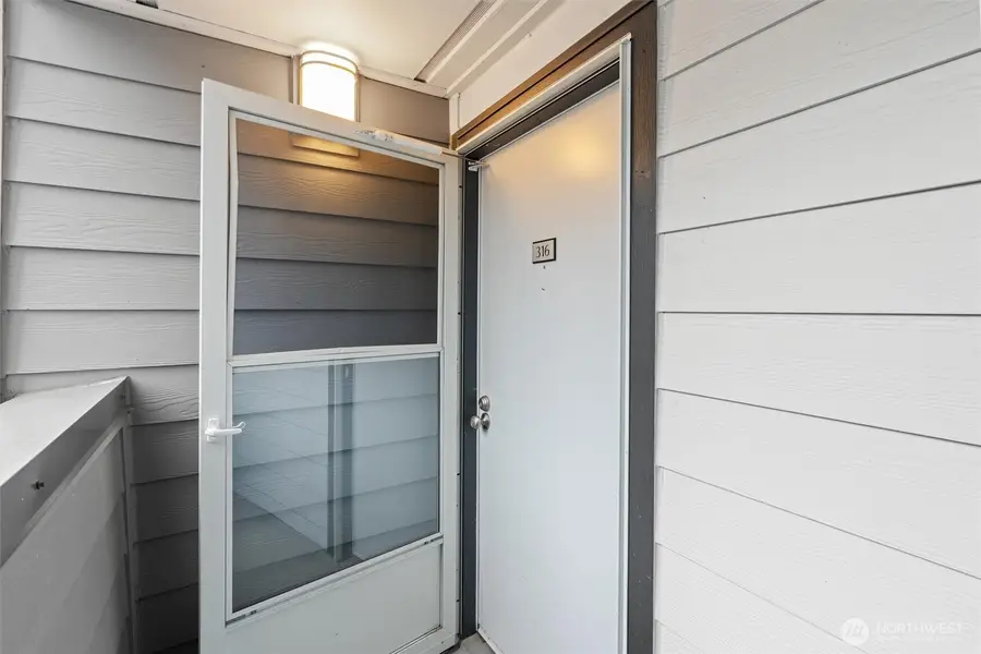 2509 NE 4th Street #316, Renton, WA 98056 - Image #2