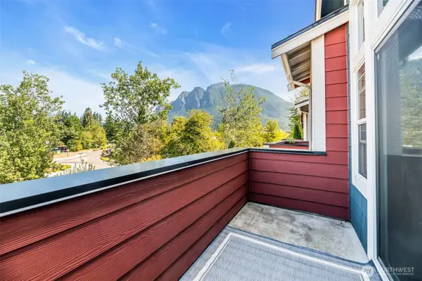 369 E Park Street #D3, North Bend, WA 98045