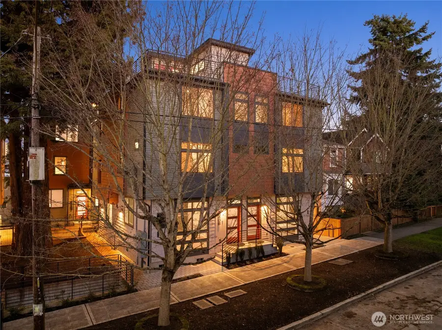 6540 Latona Avenue Ne, Seattle, WA 98115 - Image #2