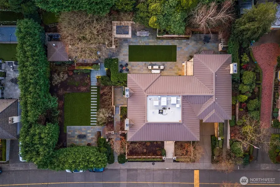 2001 Broadmoor Drive E, Seattle, WA 98112 - Image #2