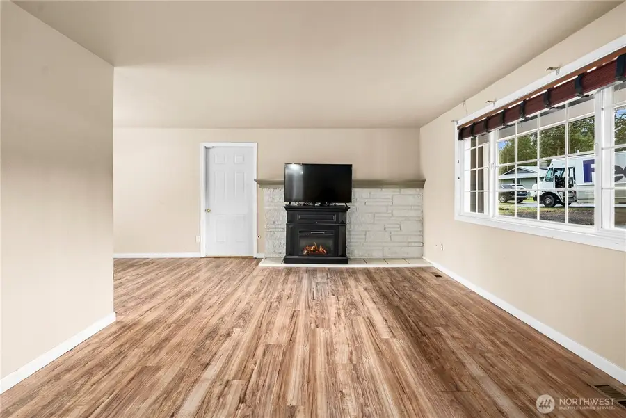 24630 190th Place Se, Covington, WA 98042 - Image #3