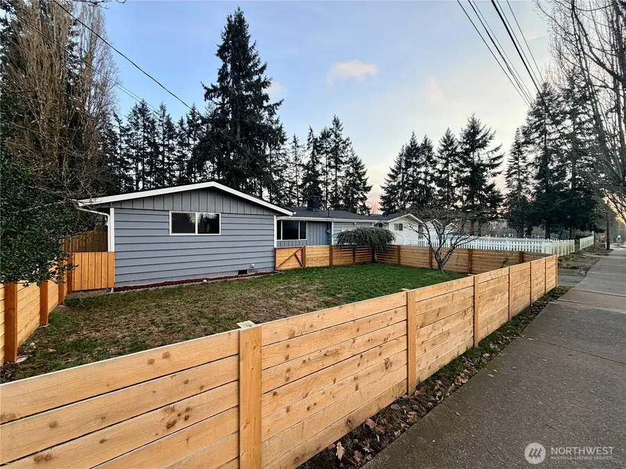 3711 Grandview Drive W, University Place, WA 98465 - Image #3