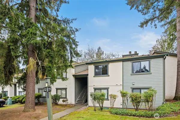 12905 126th Court Ne #L105, Kirkland, WA 98034