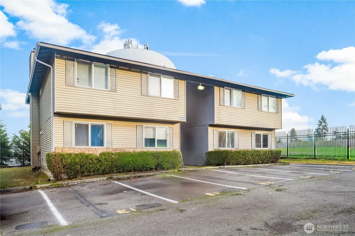 3030 S 216 Street #E, Seatac, WA 98198 - Image #1