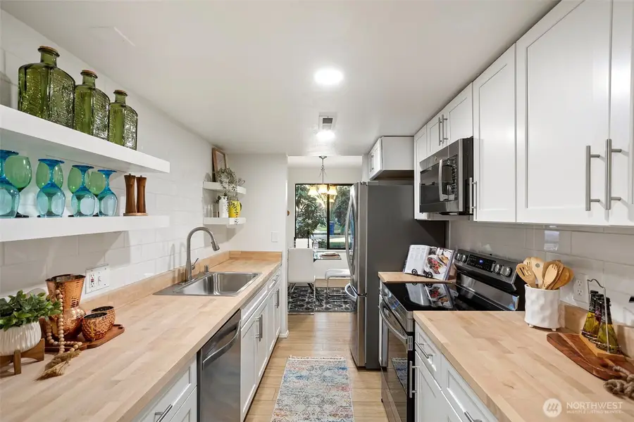 14331 124th Avenue Ne #C26, Kirkland, WA 98034 - Image #3